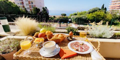 Sun Beach : Hotel Ajaccio - Bar-Salon