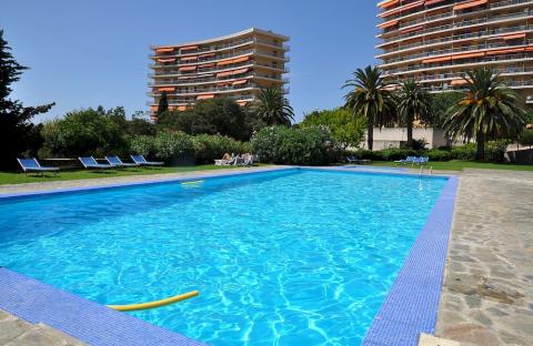Sun Beach : Hotel Ajaccio - Piscine